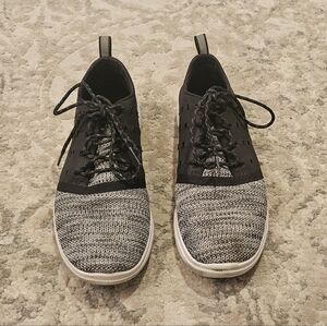 Womens Under Armour Tennis Shoes